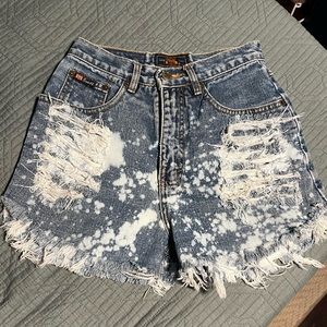 Women’s size 3/4 Route 66 high waisted cut off jean shorts